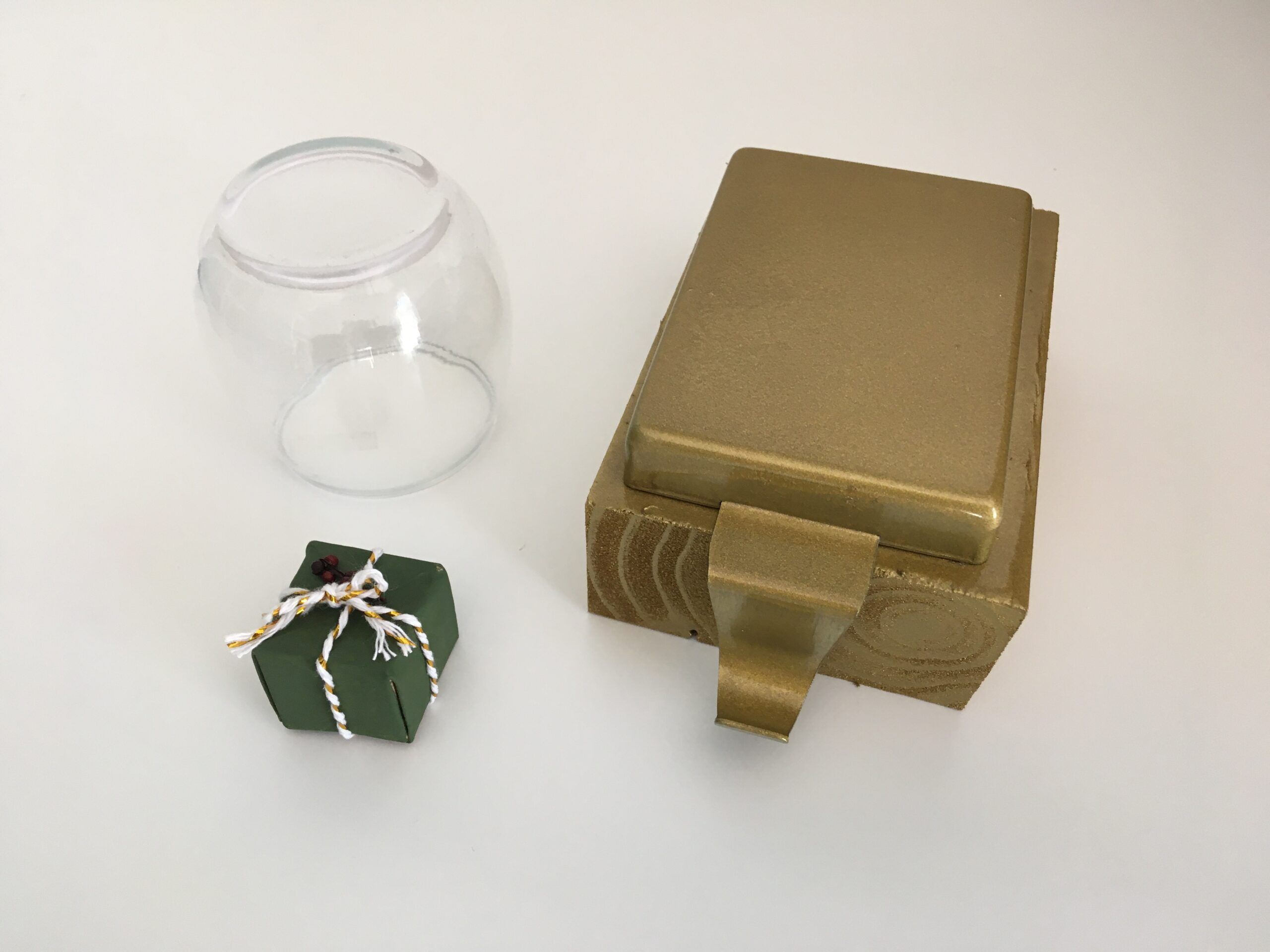 Stocking Holder (Snow Globe Inspired) Ivy&Iron