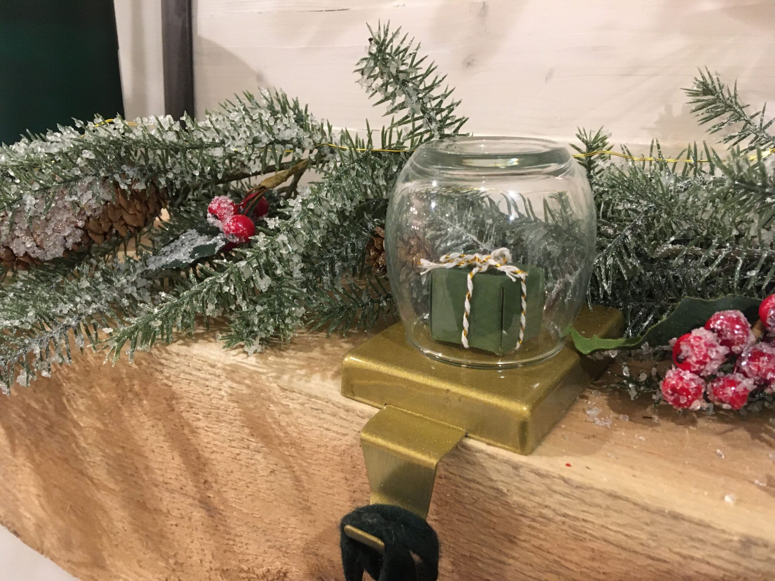 Stocking Holder (Snow Globe Inspired) Ivy&Iron